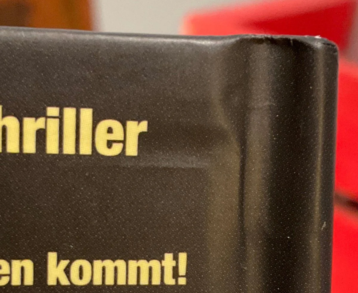 Killer Cop (REGION B,GERMAN IMPORT) MEDIABOOK w/POSTER  USED - Image 3